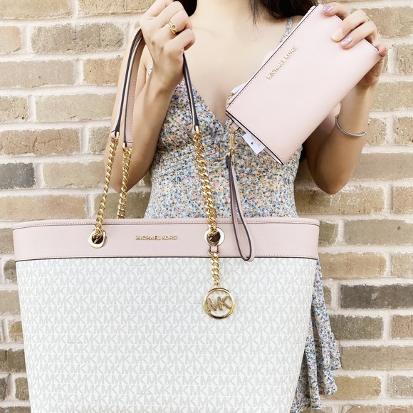 BUNDLE Michael Kors Large Tote & wristlet - Picture 2 of 8